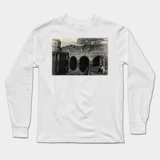 Artist by the Poultney Bridge Bath Long Sleeve T-Shirt